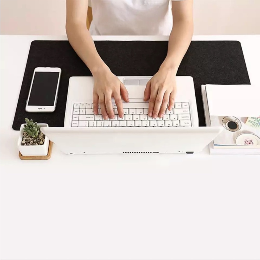 Large computer desk mat - Picture 2 of 3